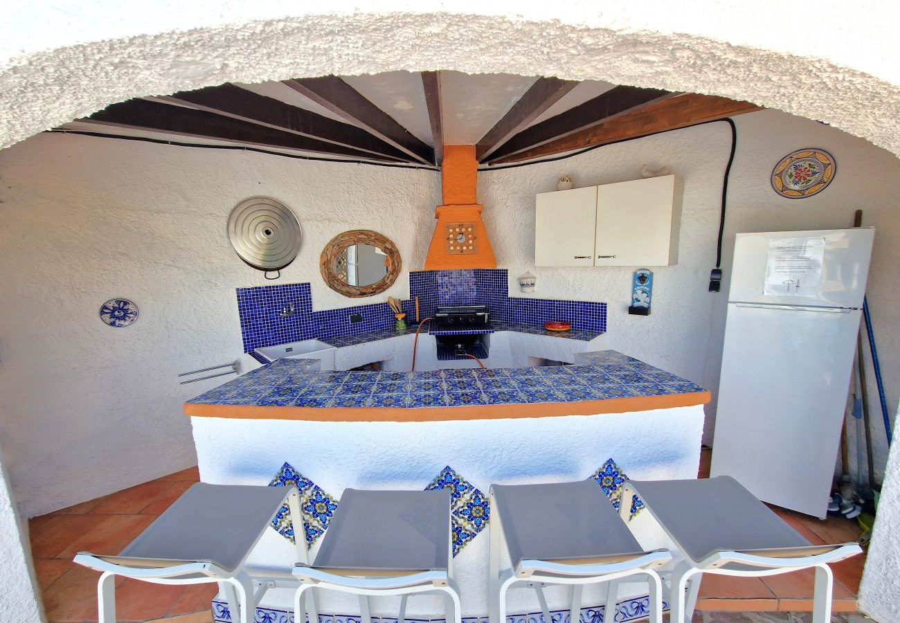 Villa en Calpe - A012 - CALETA