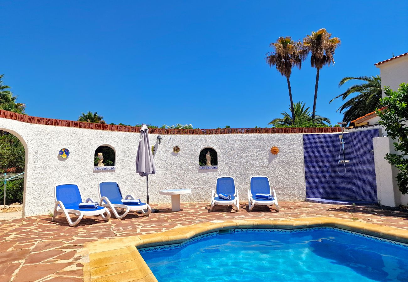 Villa en Calpe - A012 - CALETA