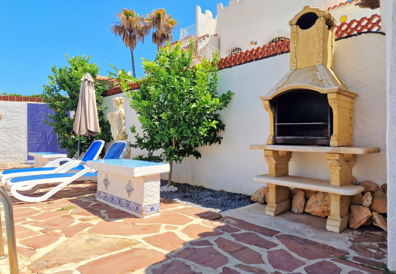 Villa en Calpe - A012 - CALETA