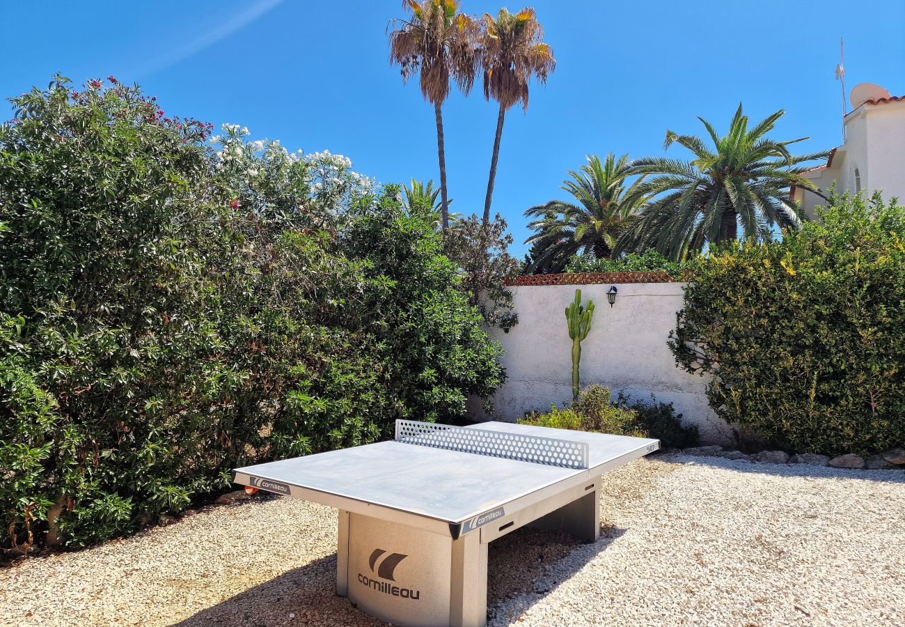 Villa en Calpe - A012 - CALETA