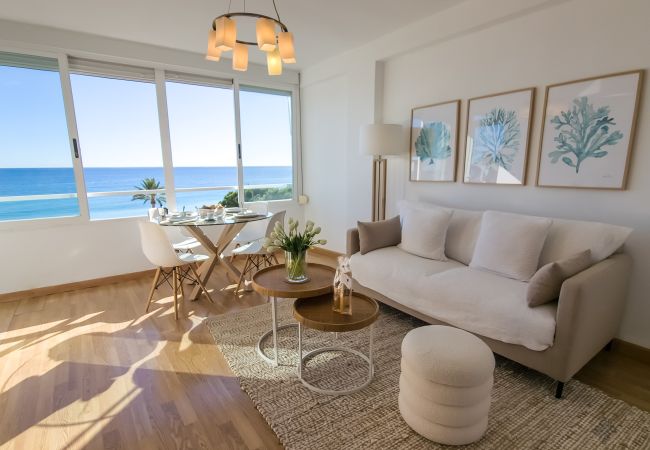 Apartamento en Altea cerca de la playa y vistas al mar.