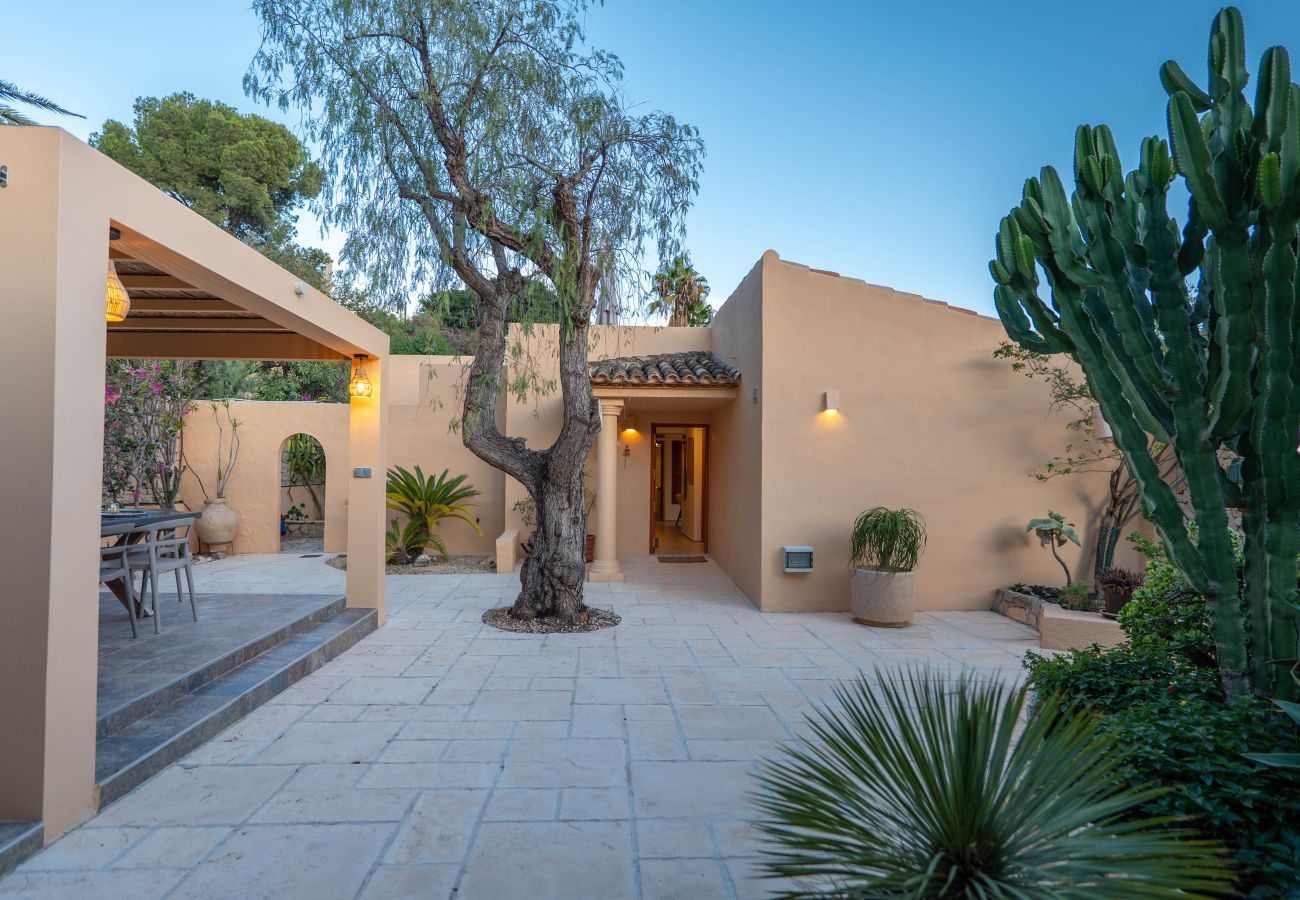 Villa en Calpe - A041 - MANZANERA