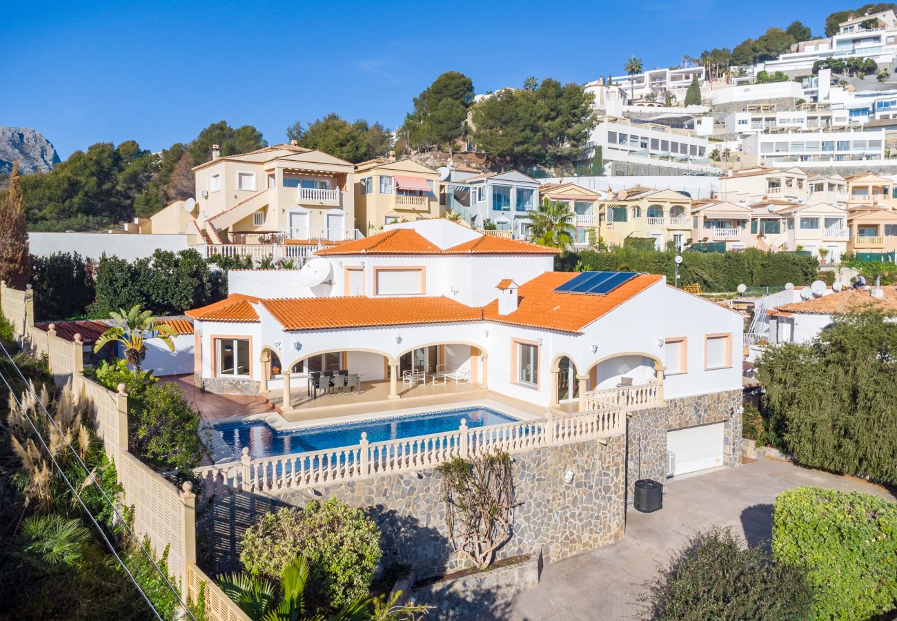 Villa in Calpe - AV-1904