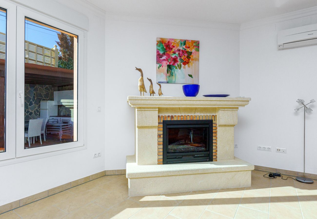 Villa in Calpe - AV-1904