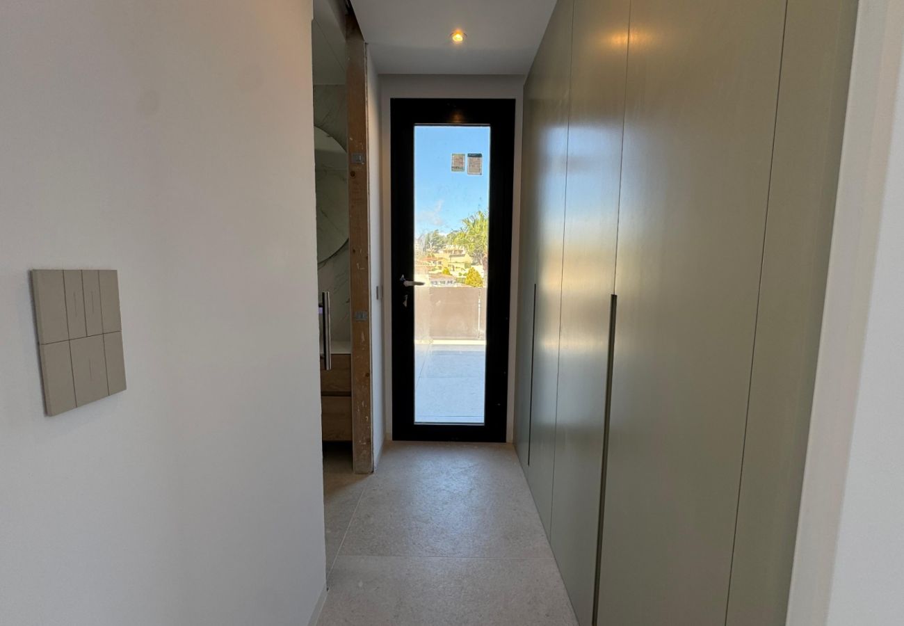 Villa in Benissa - AV-4719