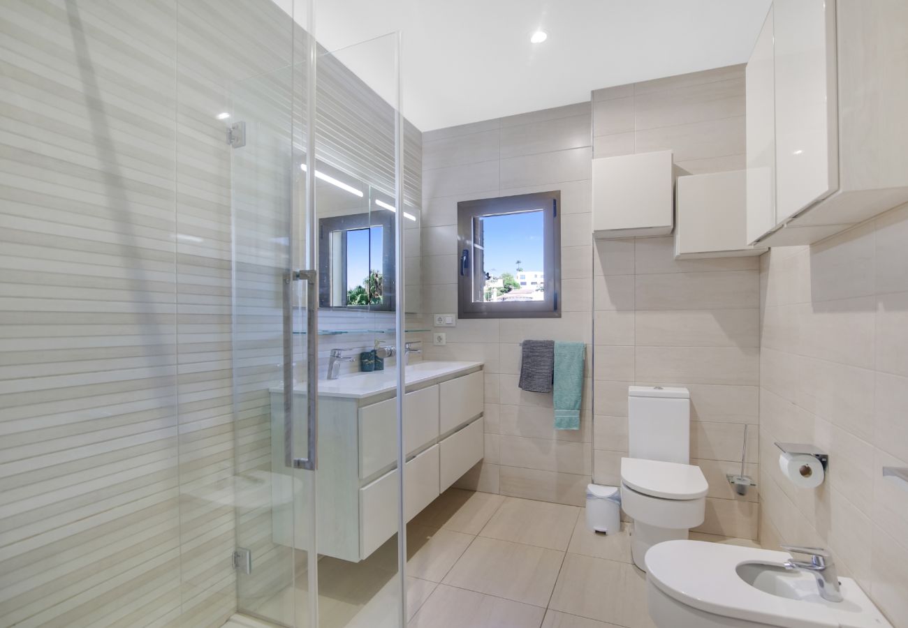 Villa in Calpe - AV-7402