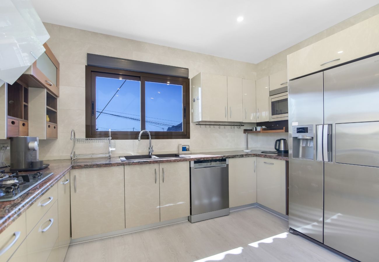 Villa in Calpe - AV-7402