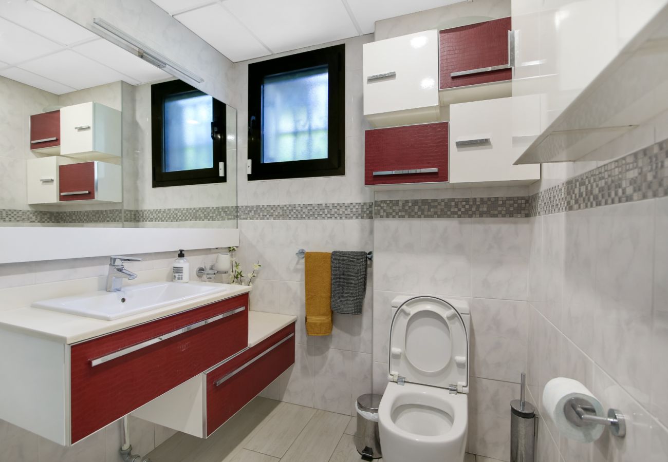 Villa in Calpe - AV-7402