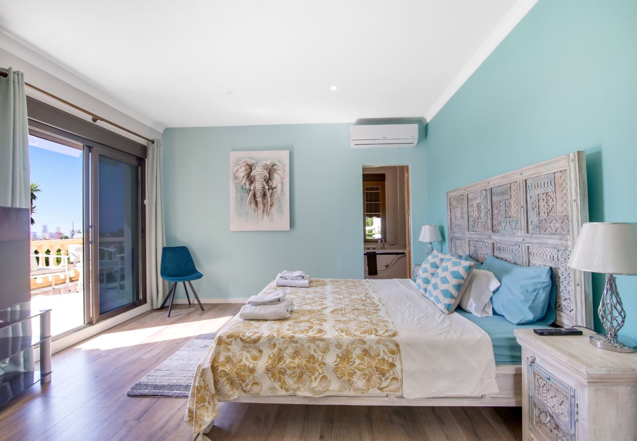 Villa in Calpe - AV-7402