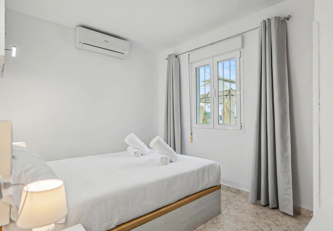 Villa in Moraira - A022 - CALLE ELCHE