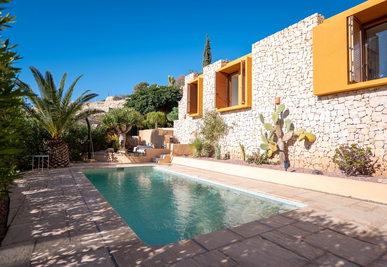 Villa in Calpe / Calp - A041 - MANZANERA