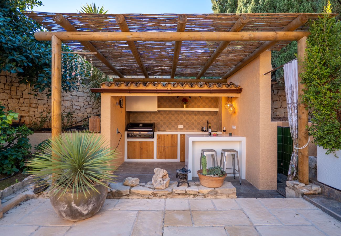 Villa in Calpe / Calp - A041 - MANZANERA