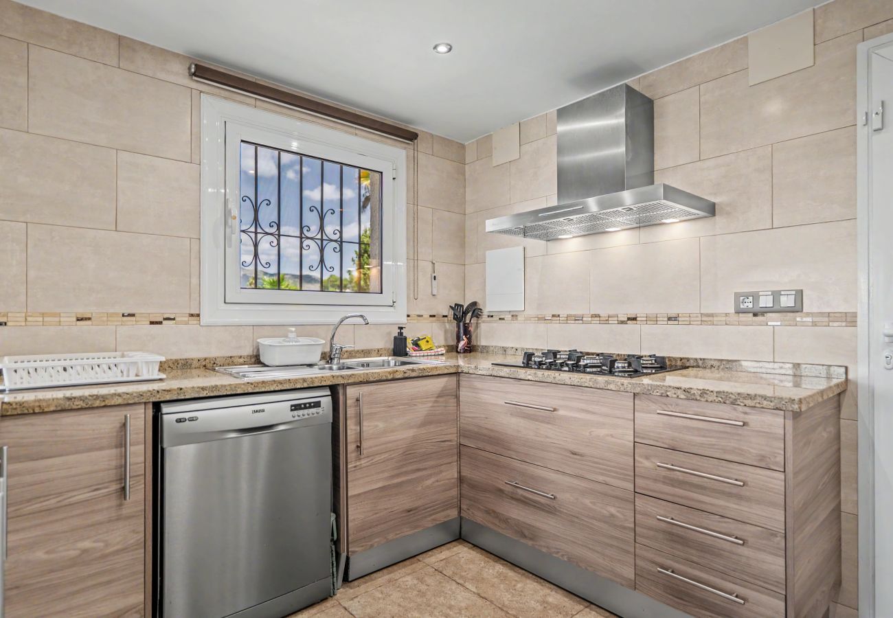 Villa in Calpe / Calp - A046 - EMPEDROLA
