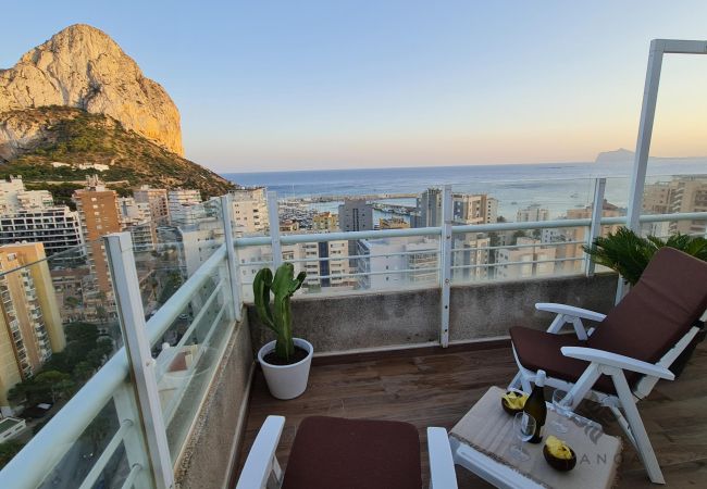 Terrace with views of the Ifach rock and Fossa beach.