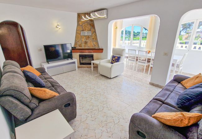 Villa in Moraira - A022 - CALLE ELCHE Villa in Moraira - A022 - CALLE ELCHE