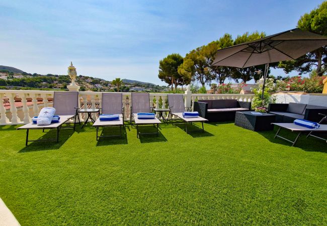 Villa for holiday rental in Moraira with private pool and close to the town centre