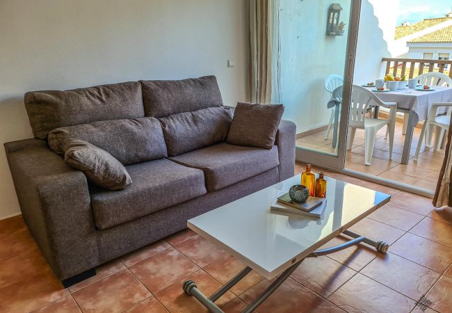 Duplex penthouse in the centre of Altea with partial sea views with living-dining room and open plan kitchen.
