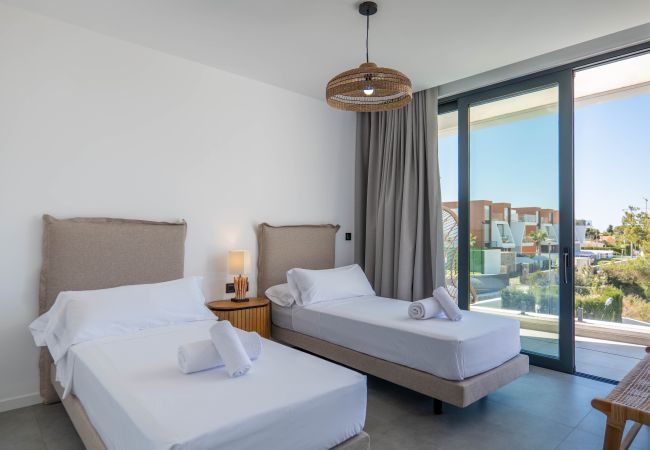 Villa in Calpe - A037 - ENCHINENT Villa in Calpe - A037 - ENCHINENT