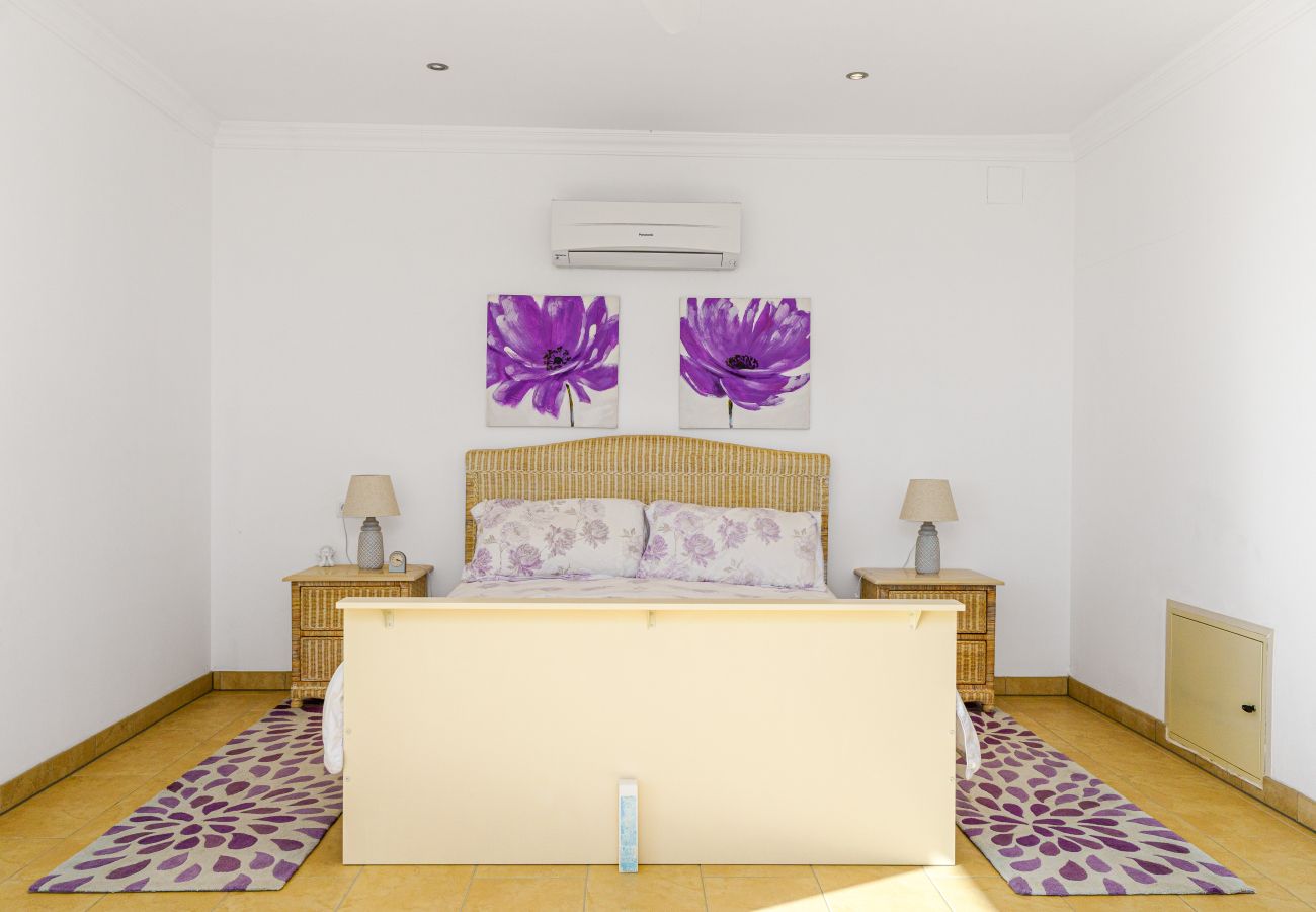 Villa/Dettached house in Calpe - AV-1904