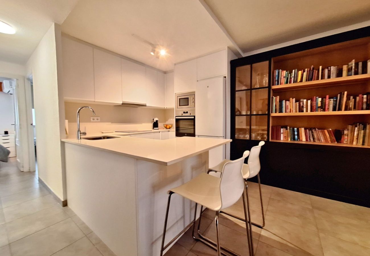 Apartment in Calpe - AV-8723