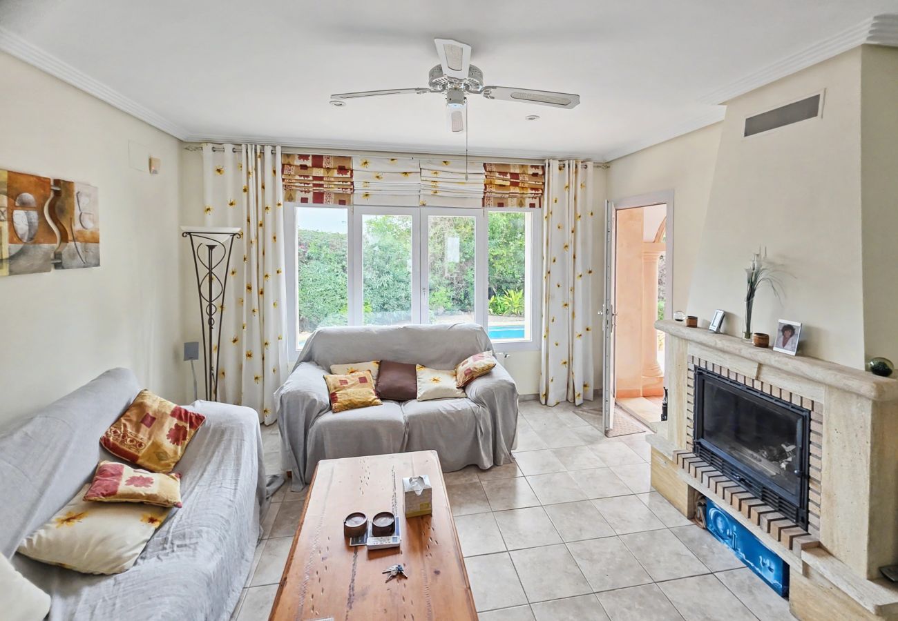 Villa in Moraira - AC-1187