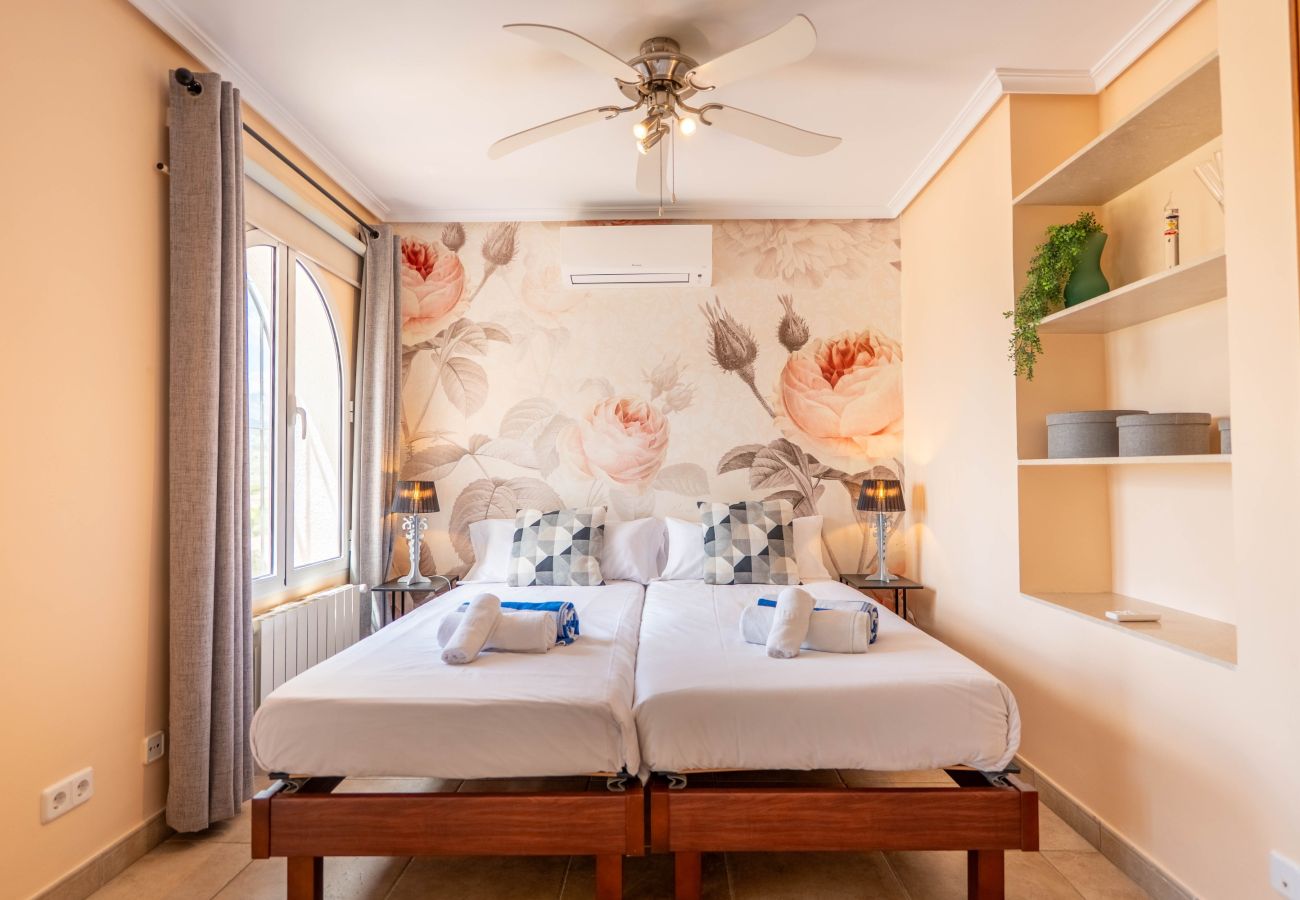 Villa à Calpe / Calp - A046 - EMPEDROLA