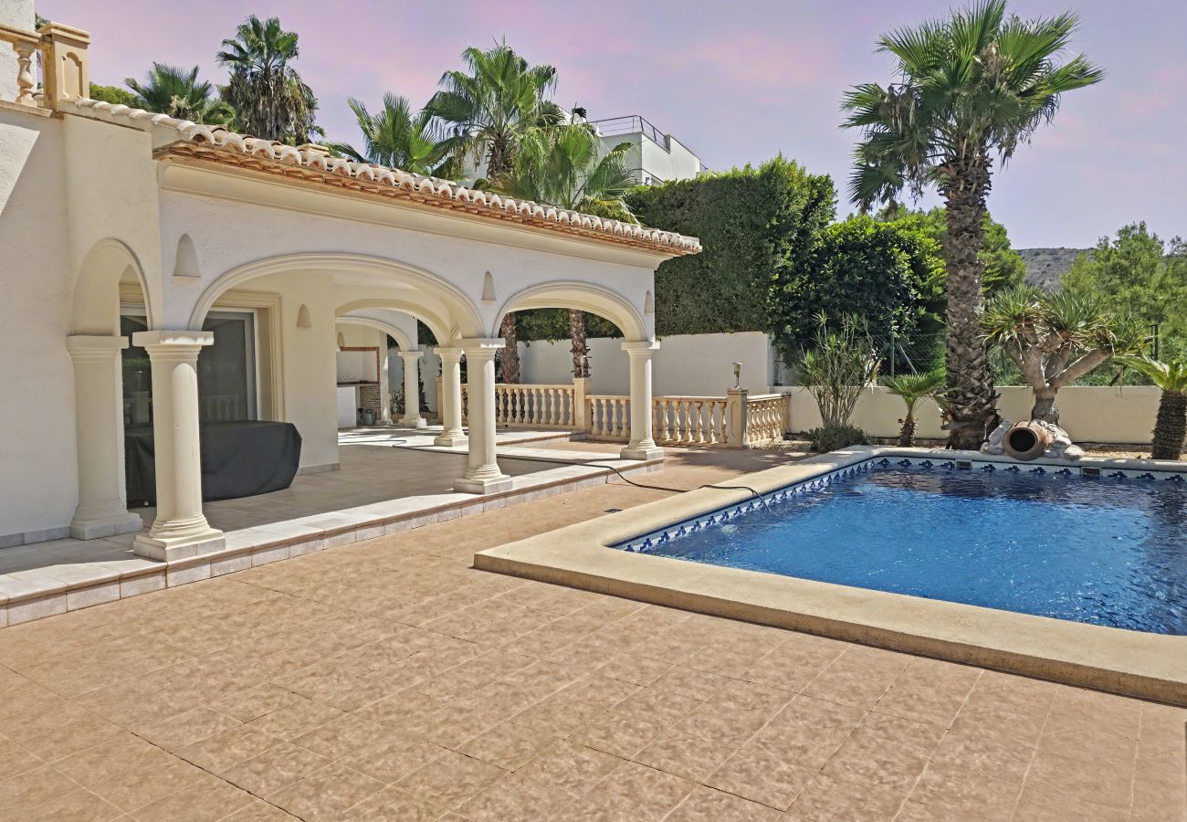villa à Moraira - AC-8271