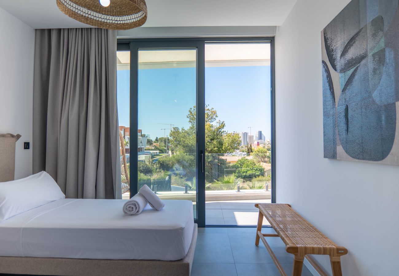 Villa en Calpe - AV-1931