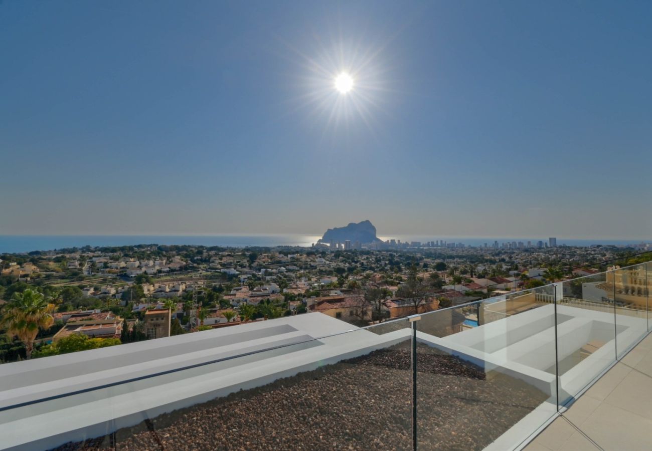 Villa en Calpe - AV-2840