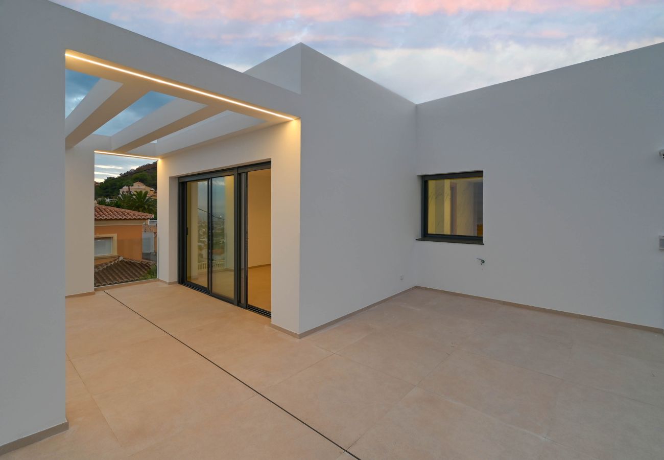 Villa en Calpe - AV-2840