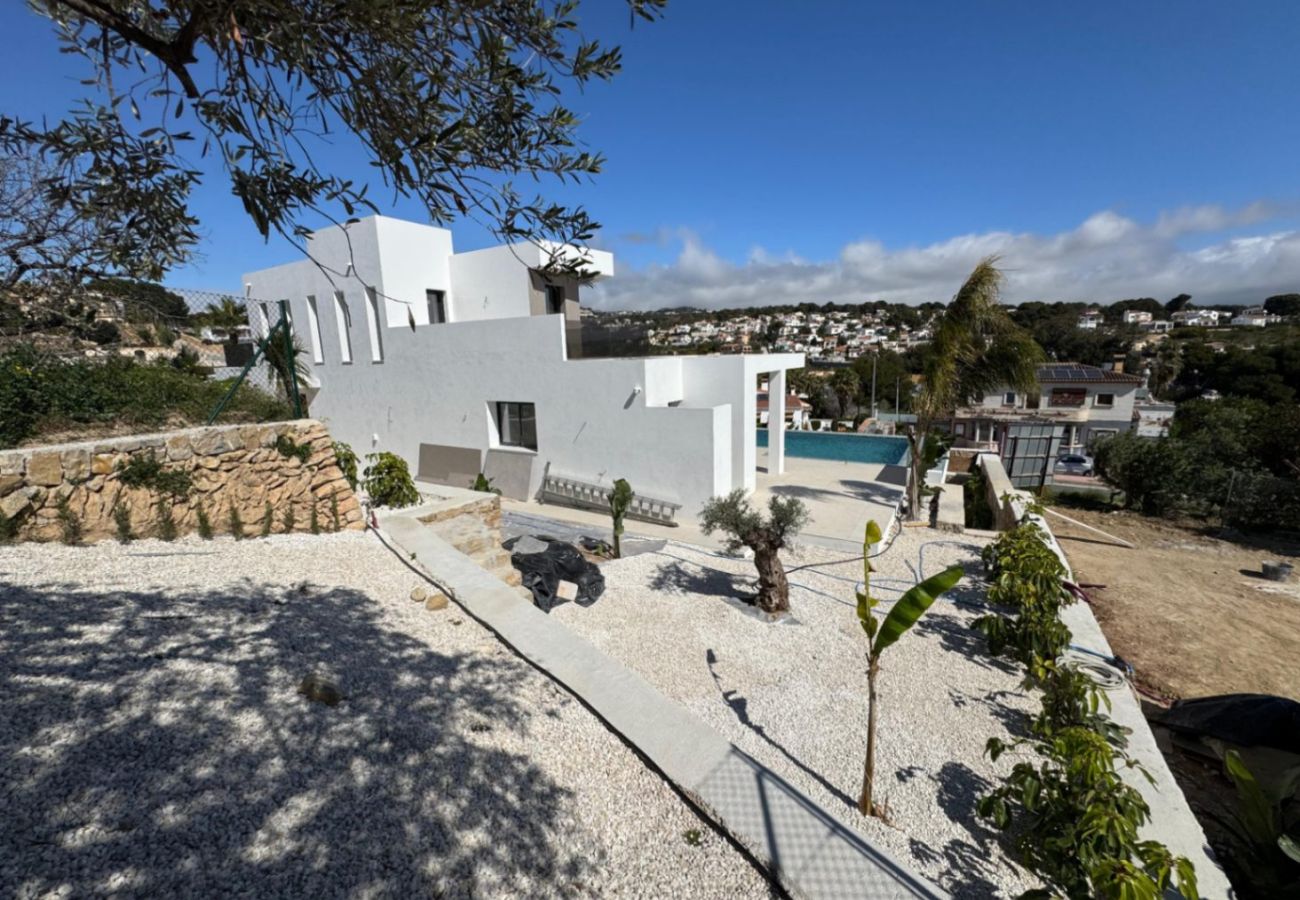 Villa en Benissa - AV-4719