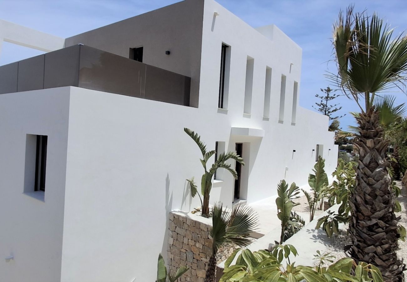 Villa en Benissa - AV-4719