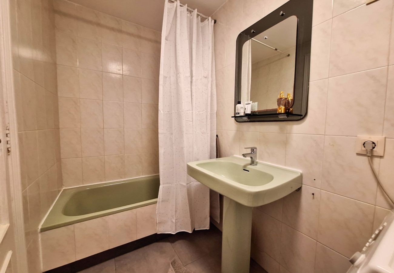 Apartamento en Calpe - AV-8723