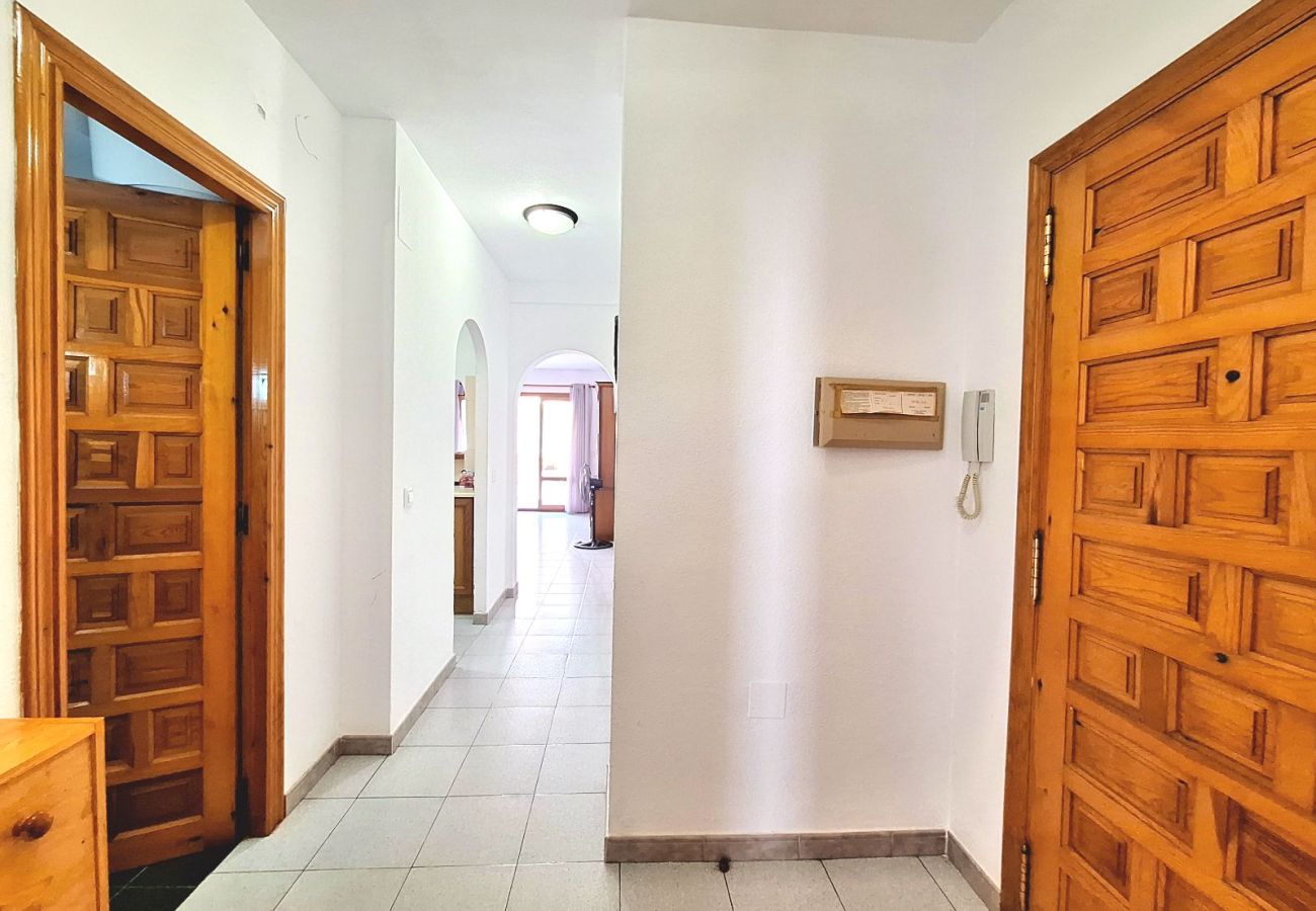 Apartamento en Calpe - AV-1486
