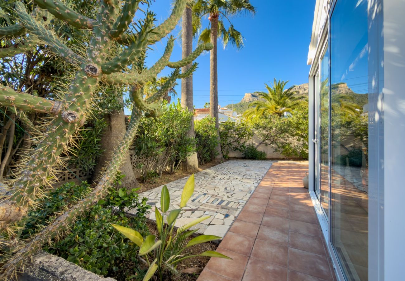 Villa en Calpe - AC-0473