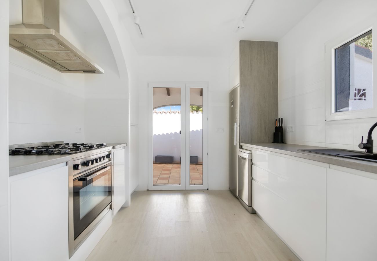 Villa en Calpe - AC-3361