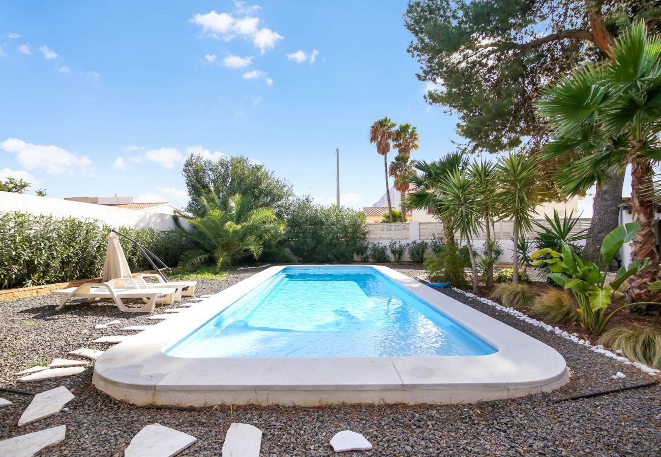 Villa en Calpe - AC-3361